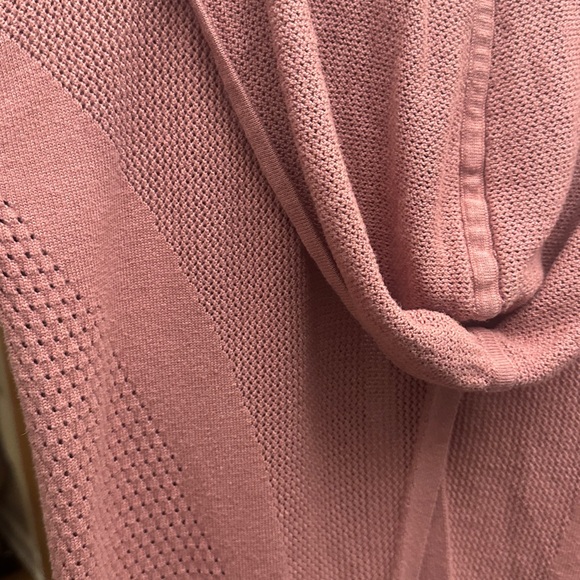 Lululemom Women's Pink Hooded Sweater Wrap Size Medium 6 / 8 Still Movement - Picture 13 of 14